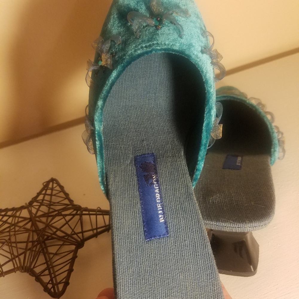 Shoes - Picture 5 of 5
